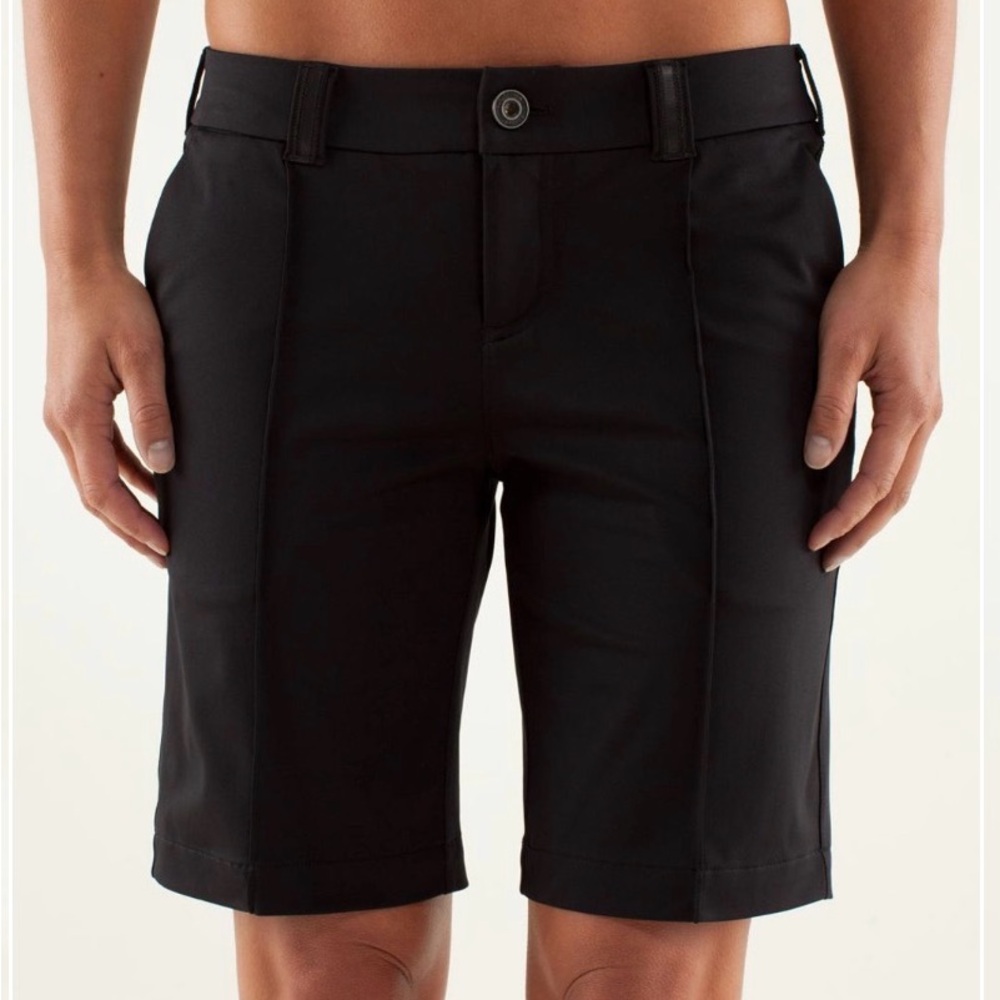 Lululemon Club Short in Black